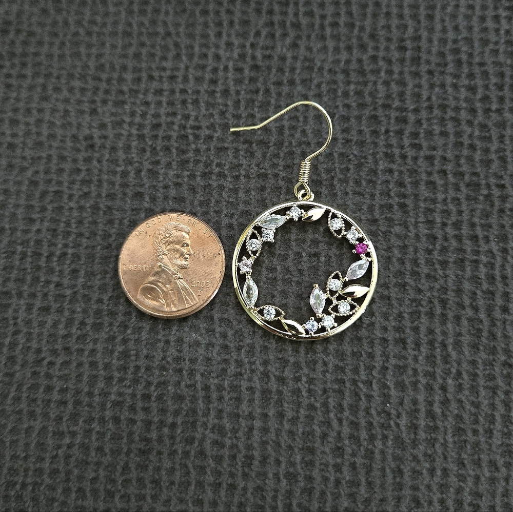 La Meno "Secret🤫 Garden💐" Earrings - Picture 7 of 16